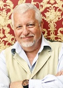 Author Dan Simmons
