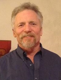 Author Daniel Hecht